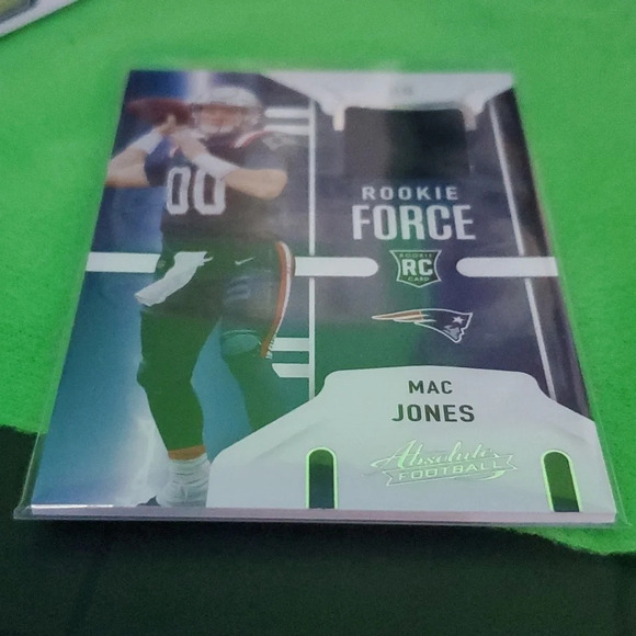 Panini Absolute Football Rookie Force Mac Jones Card with Jersey Patch - Picture 6 of 6